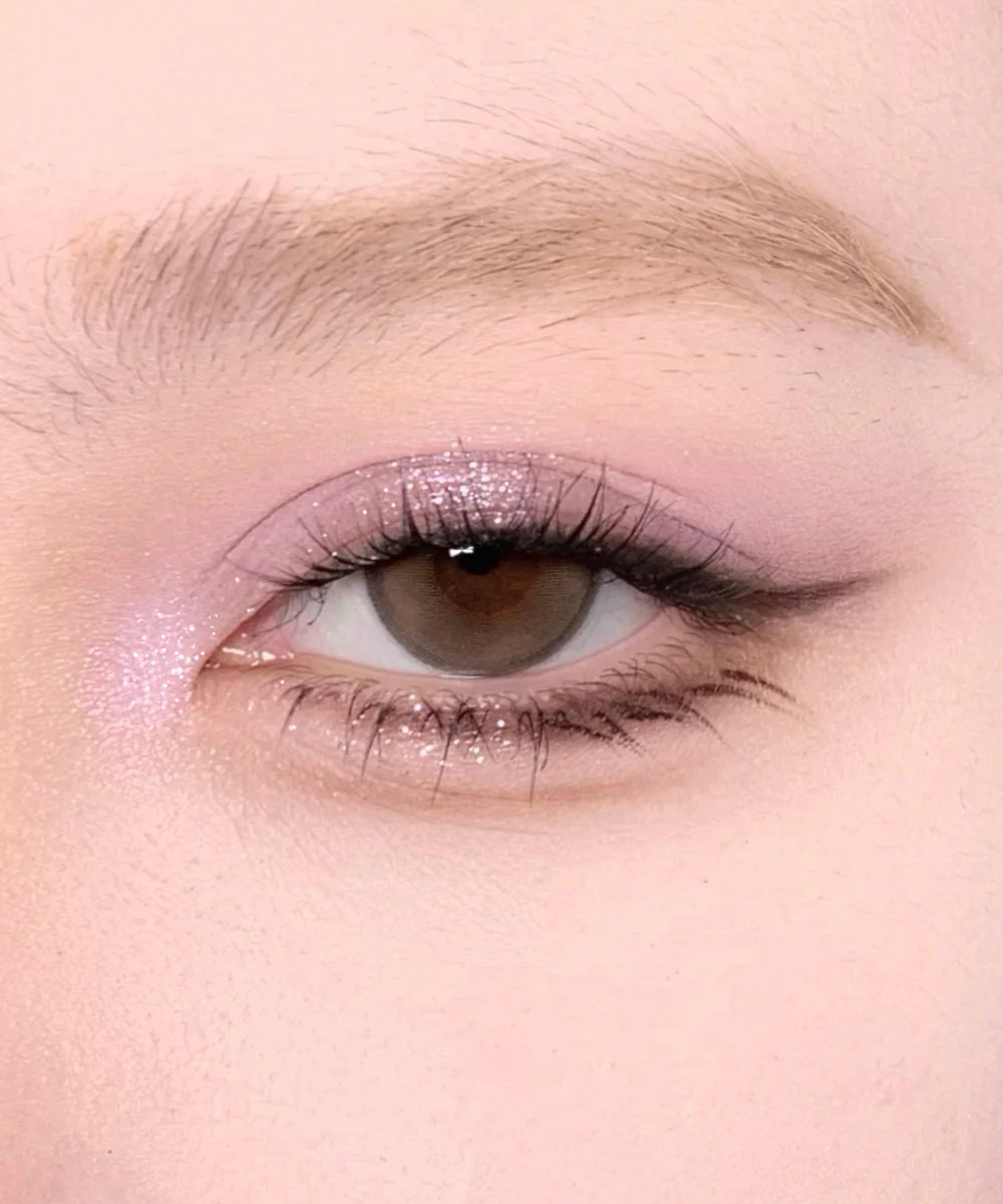 12 Shades Eyeshadow Palette - Image 17