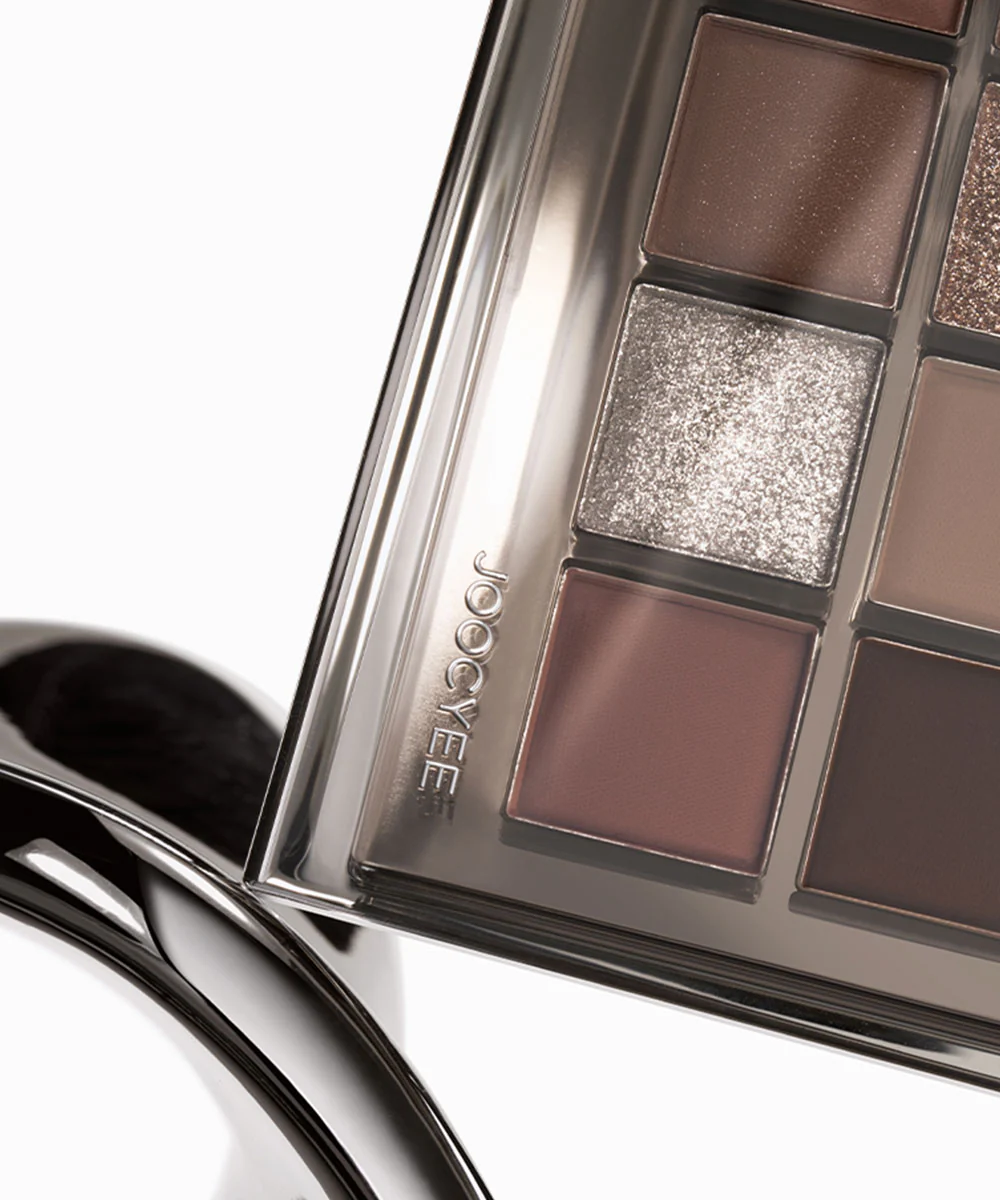 12 Shades Eyeshadow Palette - Image 8